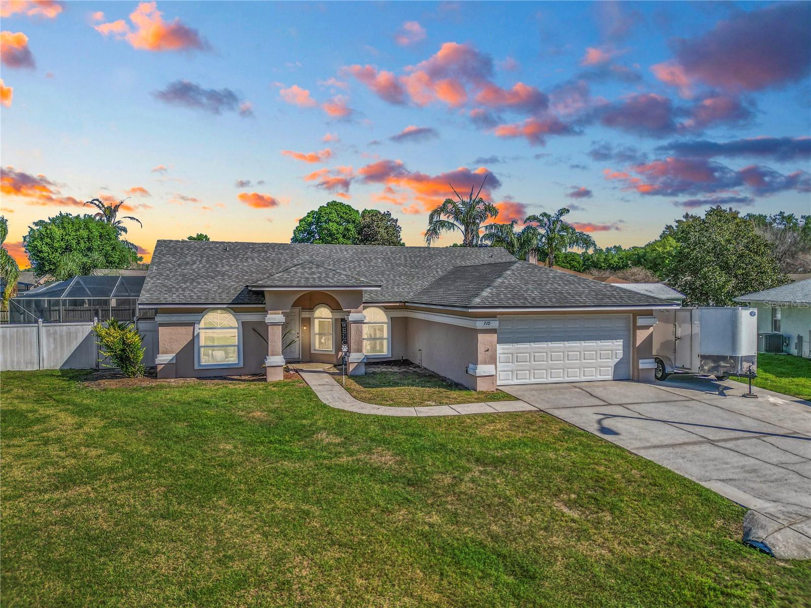 Lamp Post Ln, Lakeland, FL 33809