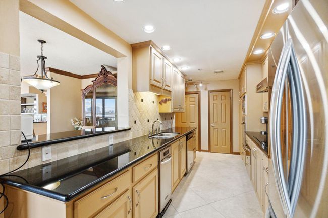APT-904 - 3350 Mccue Rd, Condo with 3 bedrooms, 3 bathrooms and 2 parking in Houston TX | Image 13