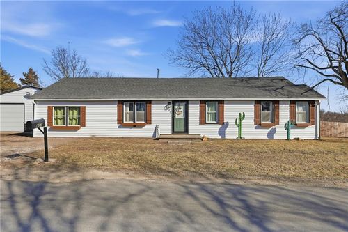 601 N Clay St, Holden, MO, 64040-1707 | Card Image