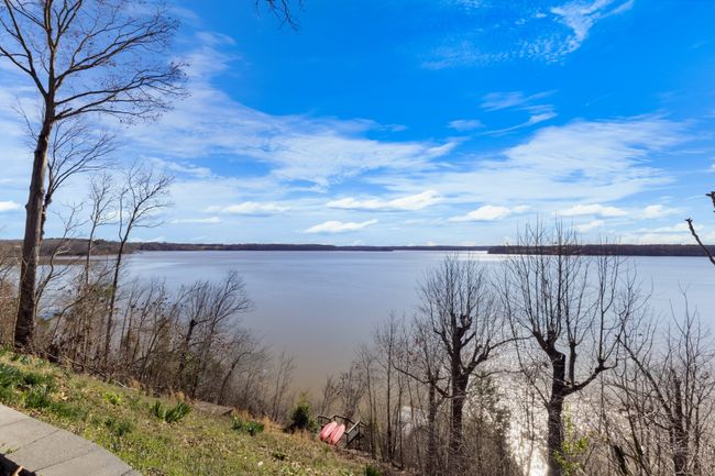 591 Shore Dr, House other with 3 bedrooms, 2 bathrooms and 2 parking in Big Sandy TN | Image 13