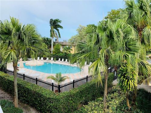 324-5162 Ne 6th Ave, Oakland Park, FL, 33334-3387 | Card Image