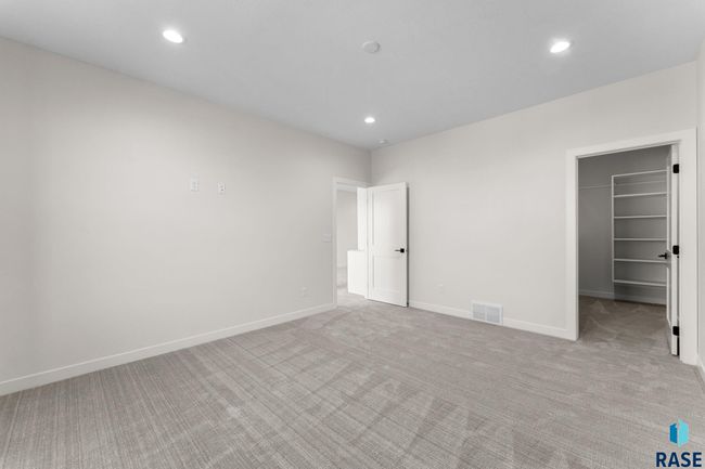 106 N Bryggen Pl, Townhouse with 3 bedrooms, 3 bathrooms and null parking in Sioux Falls SD | Image 16