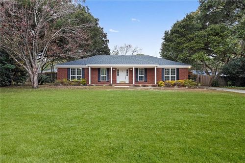 7050 Country Oak Ct, Irvington, AL, 36544-3616 | Card Image