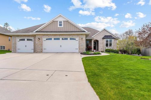 3747 Copper Oak Circle, Howard, WI, 54313 | Card Image