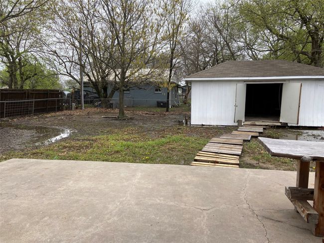 1102 N Main St, House other with 3 bedrooms, 2 bathrooms and null parking in Leonard TX | Image 20