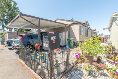 175 Walnut Cir, Rohnert Park, CA, 94928-2653 | Card Image