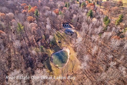 7454 N Jefferson Rd, Rhodes, MI, 48652-9602 | Card Image