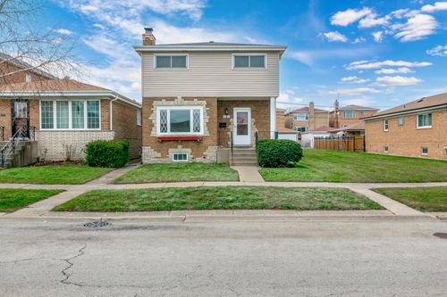 4624 N Newland Avenue, Harwood Heights, IL, 60706 | Card Image