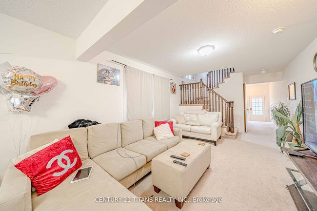 11 Hornett Way, House other with 4 bedrooms, 3 bathrooms and 1 parking in Ajax ON | Image 6