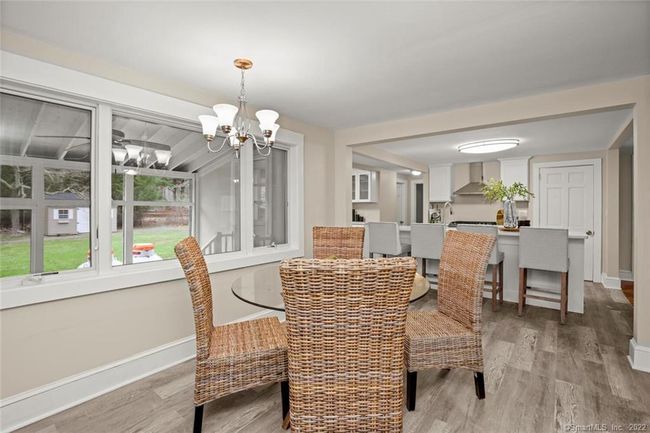 Eating Area off Kitchen | Image 9