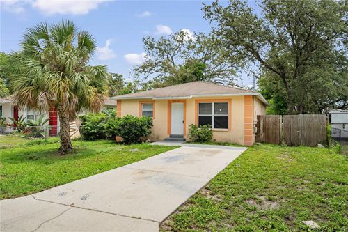 3803 N Garrison St, TAMPA, FL, 33619-1038 | Card Image
