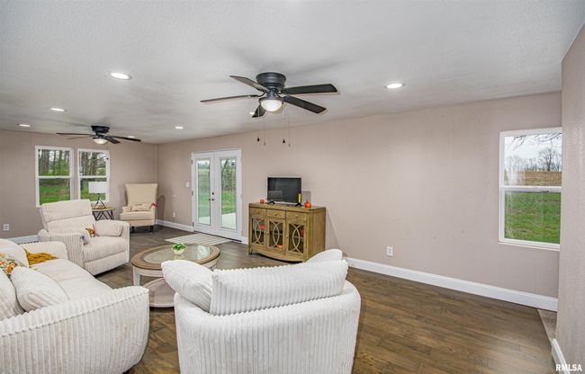 1108 N Main St, House other with 3 bedrooms, 2 bathrooms and null parking in Dix IL | Image 19