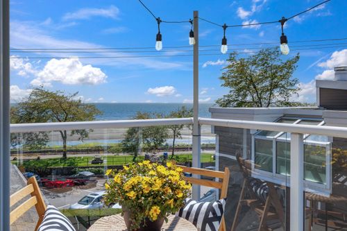 1107 Elm St, White Rock, BC, V4B3R9 | Card Image