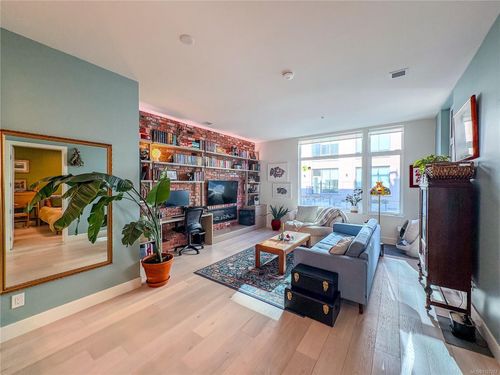 301-501 Park Pl, Esquimalt, BC, V9A0H3 | Card Image