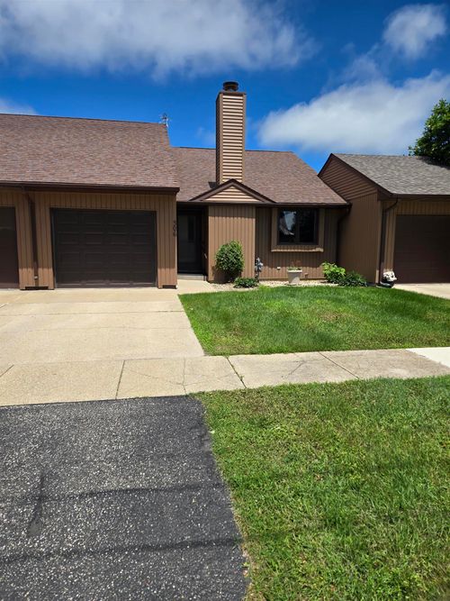 306 5th Ave W, Cresco, IA, 52136-1246 | Card Image