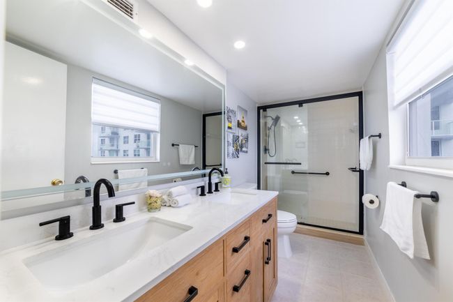 APT-401 - 3450 S Ocean Blvd, Condo with 2 bedrooms, 2 bathrooms and null parking in Palm Beach FL | Image 18