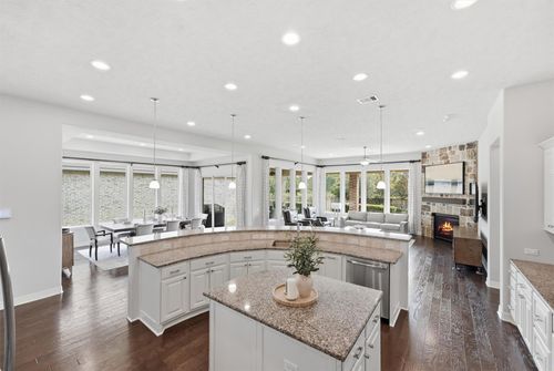 114 N Braided Branch Dr, Tomball, TX, 77375-3900 | Card Image