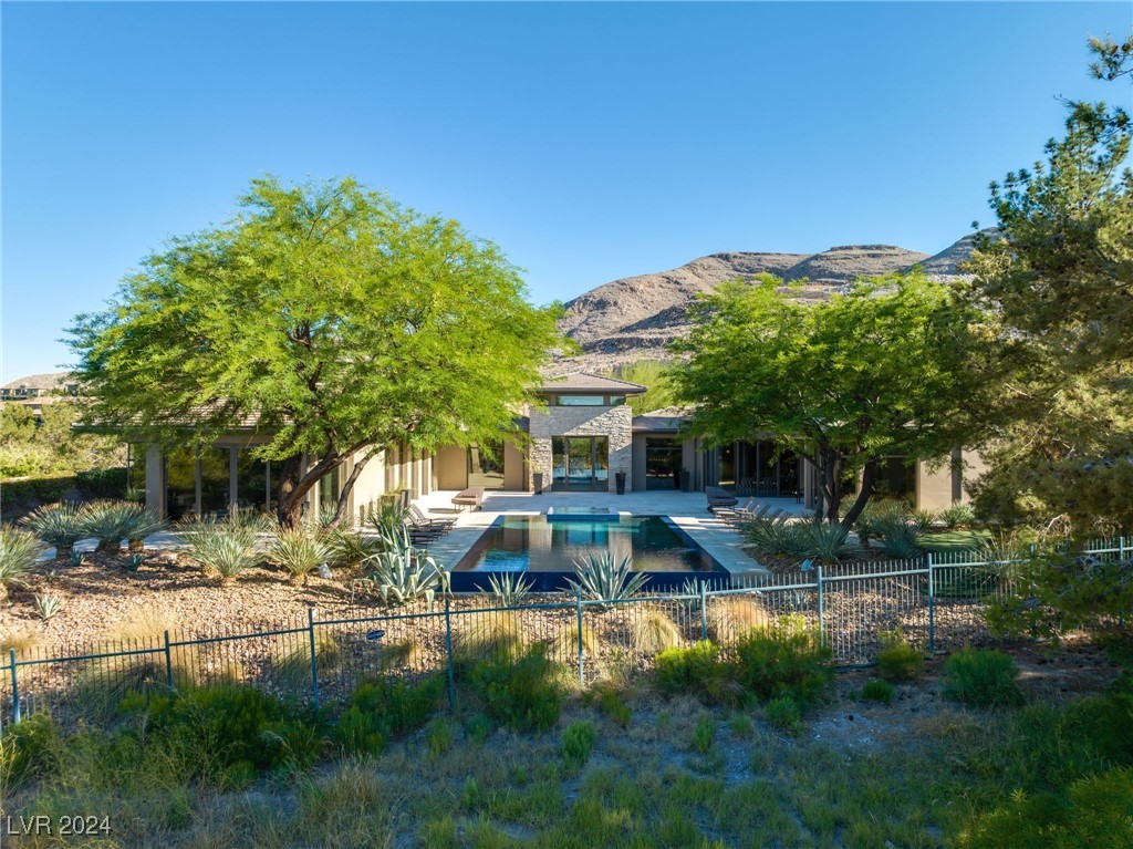 Golf Estates Dr, Las Vegas, NV 89141