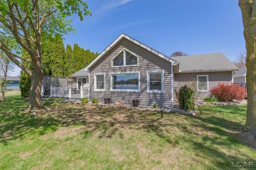 6234 Quiet Cove Rd, Addison, MI, 49220-9806 | Card Image