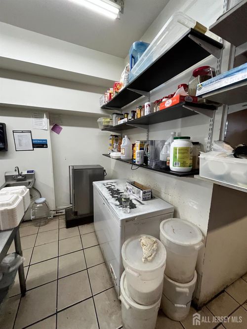 1506-1506 Roosevelt Ave, Carteret, NJ, 07008-1330 | Card Image