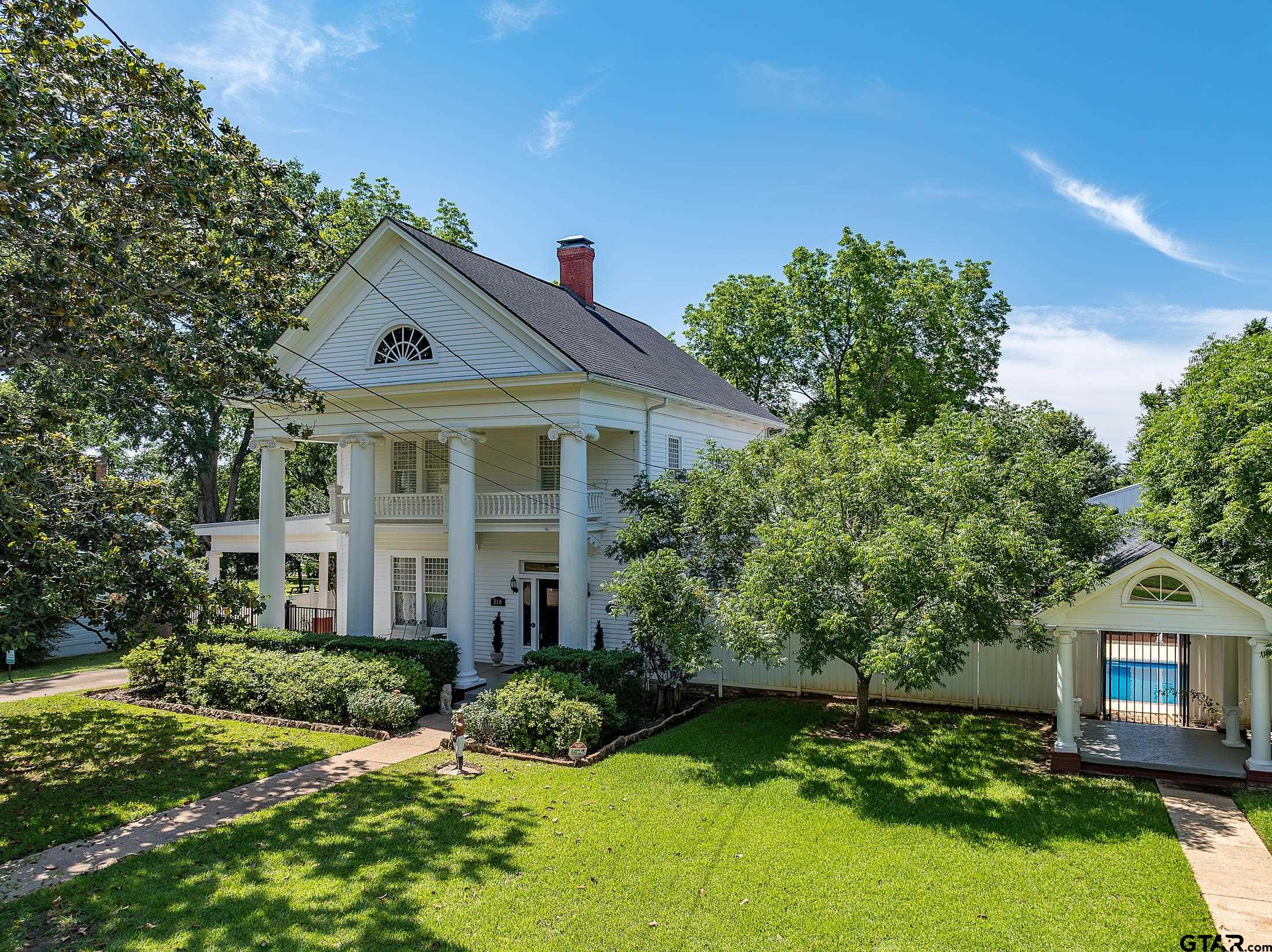 Kolstad St, Palestine, TX 75801