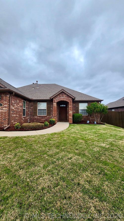 7407 E 84th St N, Owasso, OK, 74055-7421 | Card Image