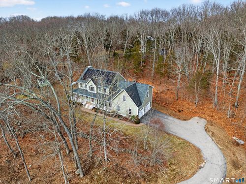 9 Mains Way, Preston, CT, 06365-8839 | Card Image