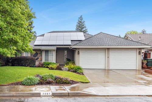 7587 N Spalding Avenue, Fresno, CA, 93720 | Card Image