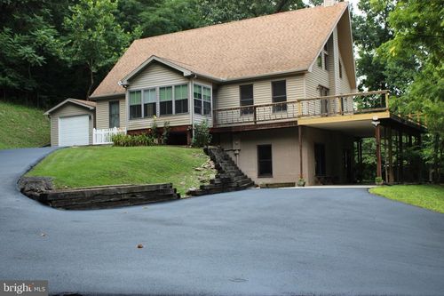 957 Butlers Chapel Road, MARTINSBURG, WV, 25403 | Card Image