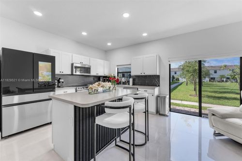 617 Sw 11th St, Florida City, FL, 33034-4889 | Card Image