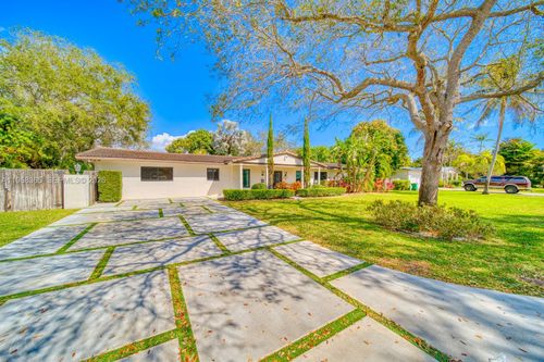 8245 Sw 149th Dr, Palmetto Bay, FL, 33158-1944 | Card Image
