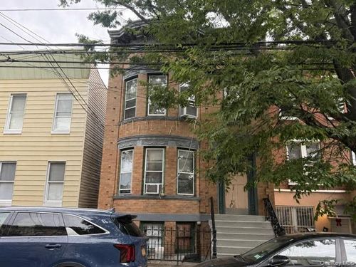 14-28 30th Drive, New York, NY, 11102 | Card Image