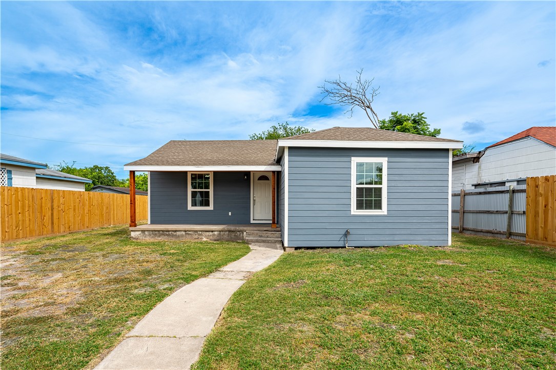 Dixon Dr, Corpus Christi, TX 78408