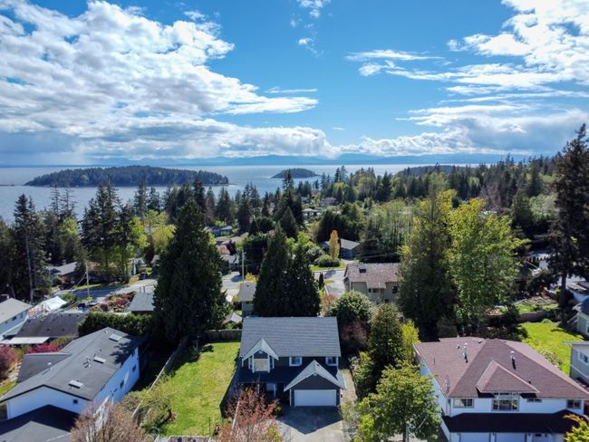 6165 Baillie Road, House other with 4 bedrooms, 3 bathrooms and 5 parking in Sechelt BC | Image 4