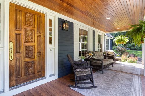 15 Victoria Dr, Hampton Falls, NH, 03844-2032 | Card Image