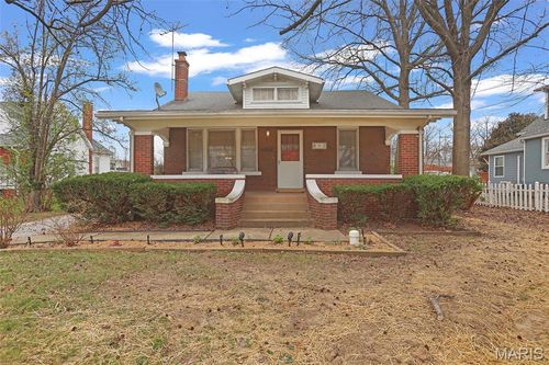 812 Hillsboro Ave, Edwardsville, IL, 62025-1823 | Card Image