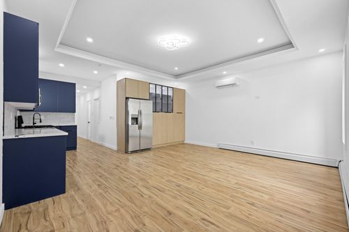 270 Milford St, Brooklyn, NY, 11208-2424 | Card Image