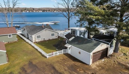 11412 S Shore Dr, Lake, MI, 48632-9028 | Card Image