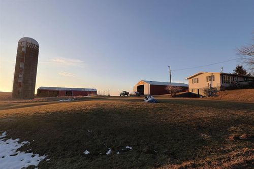 24381 N Irish Ridge Rd, Boscobel, WI, 53805-7917 | Card Image