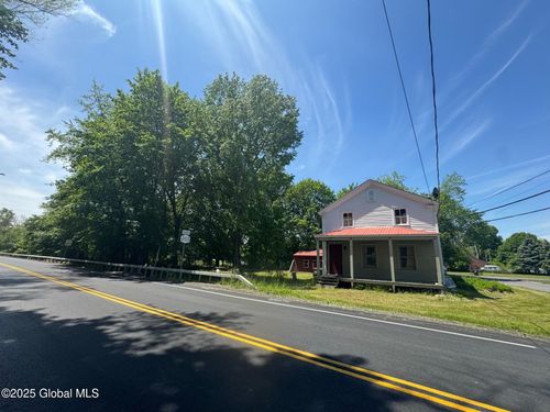 30 Chatham St, Nassau, NY, 12123-2701 | Card Image