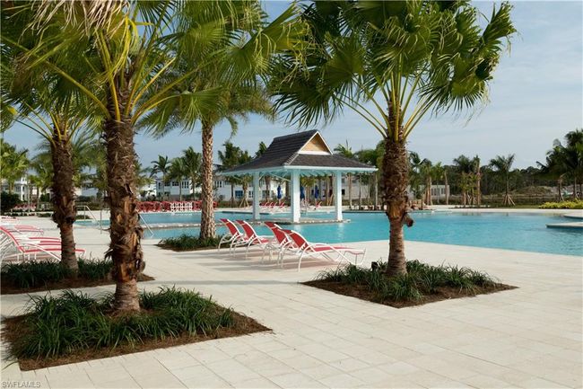8925 Calypso Ct, Condo with 2 bedrooms, 2 bathrooms and 2 parking in Naples FL | Image 41