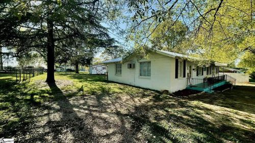 3 Louisiana St, Honea Path, SC, 29654-1725 | Card Image