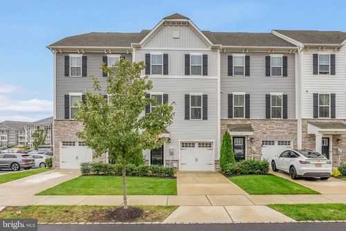 21 Kohlmyer Dr, PENNSAUKEN, NJ, 08110-1245 | Card Image