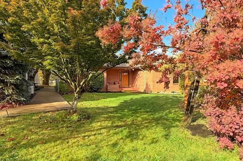 571 Nw Wade St, Estacada, OR, 97023-9744 | Card Image