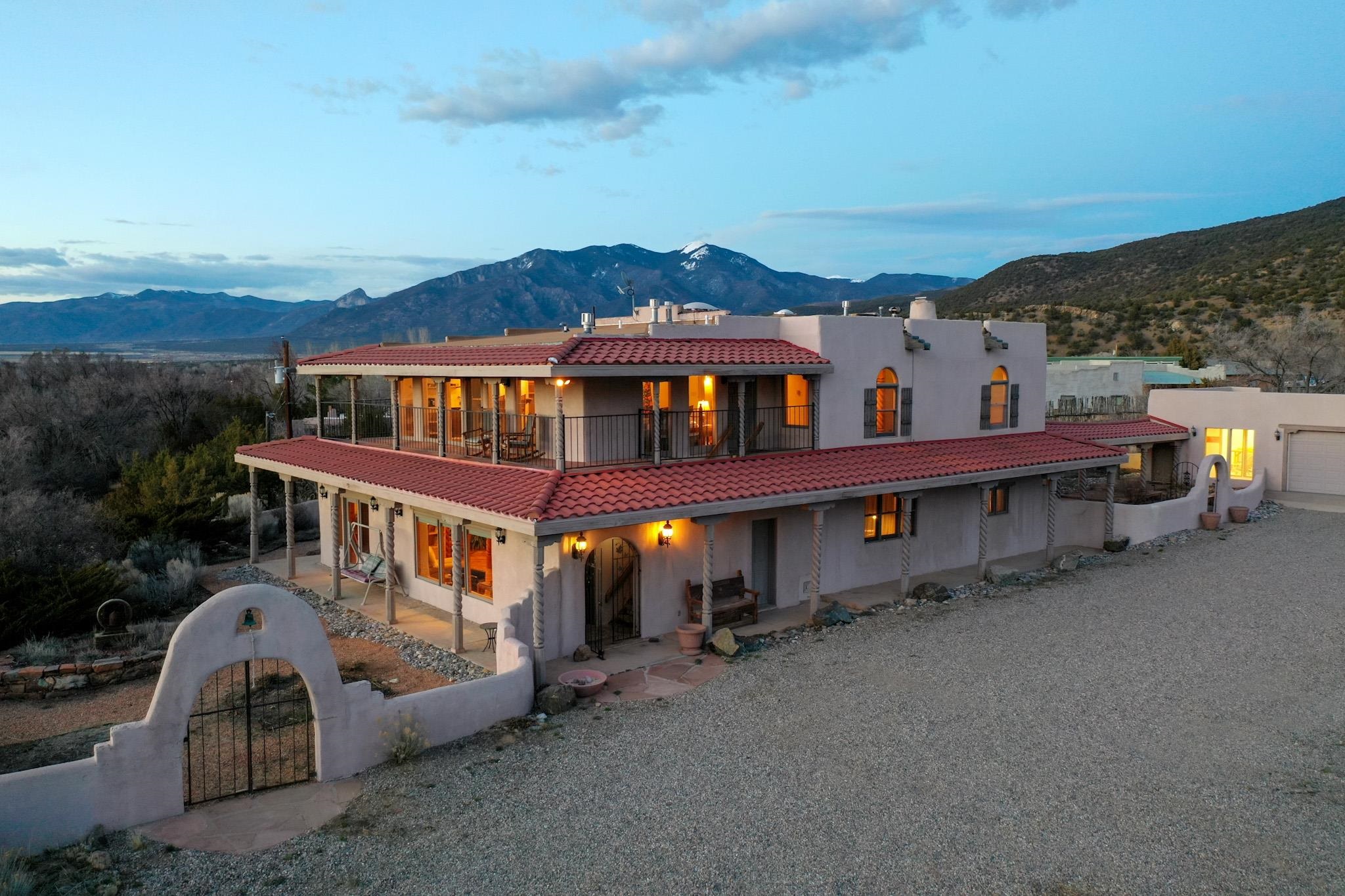 Fernandez Rd, Taos, NM 87571