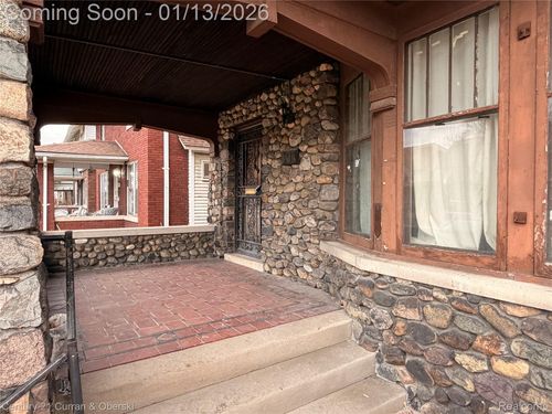 107 Mclean St, Highland Park, MI, 48203-3309 | Card Image