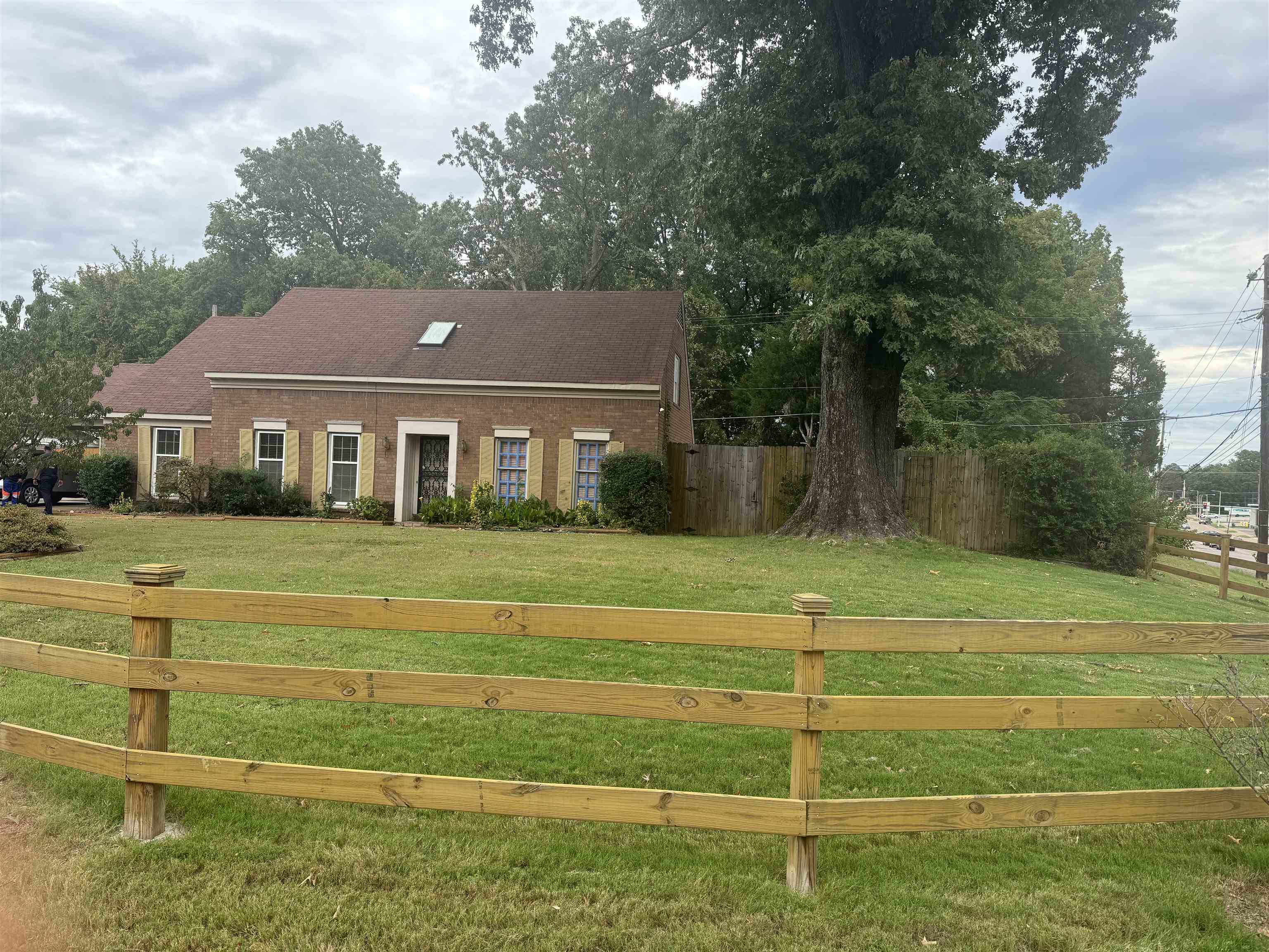 Inverness Parkway Dr, Memphis, TN 38115