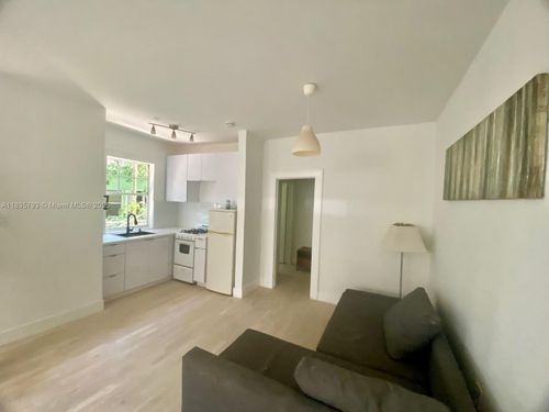 apt-8-1611 Michigan Ave, Miami Beach, FL, 33139-2526 | Card Image