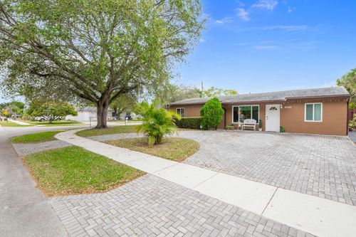 6500 Sw 16th Ct, North Lauderdale, FL, 33068-4424 | Card Image