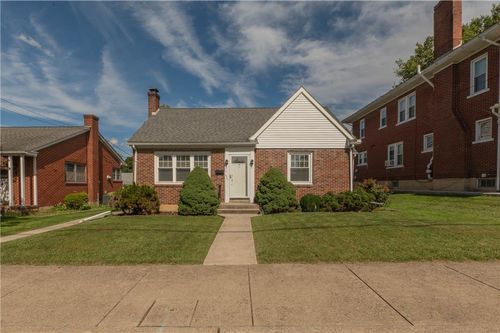 425 3rd Street, Emmaus Boro, PA, 18049 | Card Image